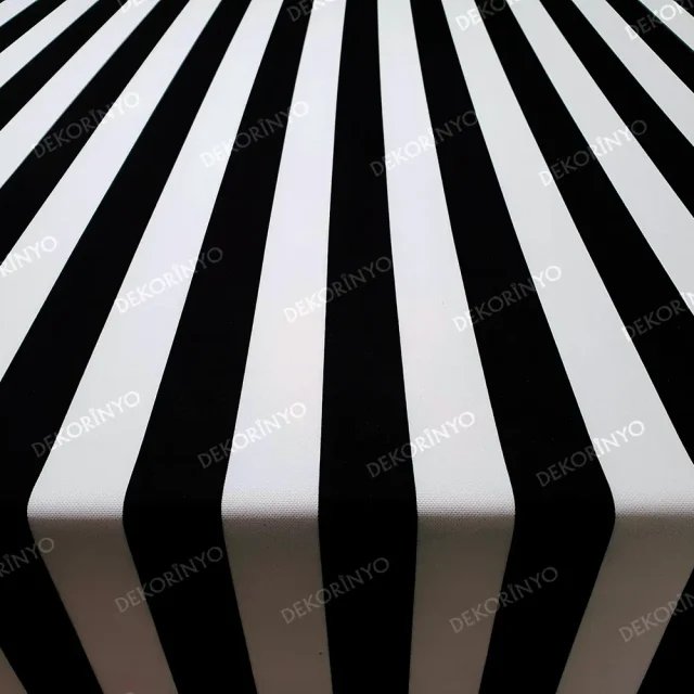 Siyah Çizgili Kumaş