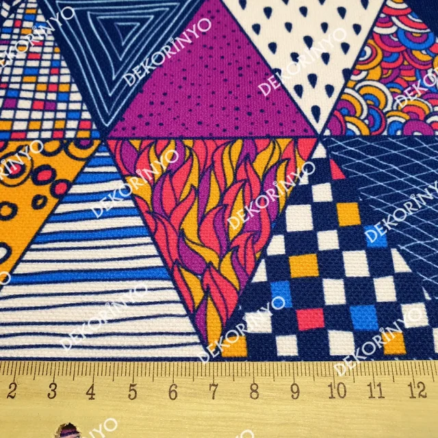 Otantik Rengarenk Üçgenler Kumaş