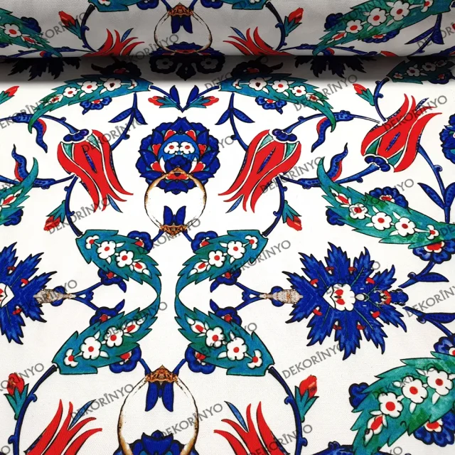 Geleneksel İznik Lale Desenli Kumaş