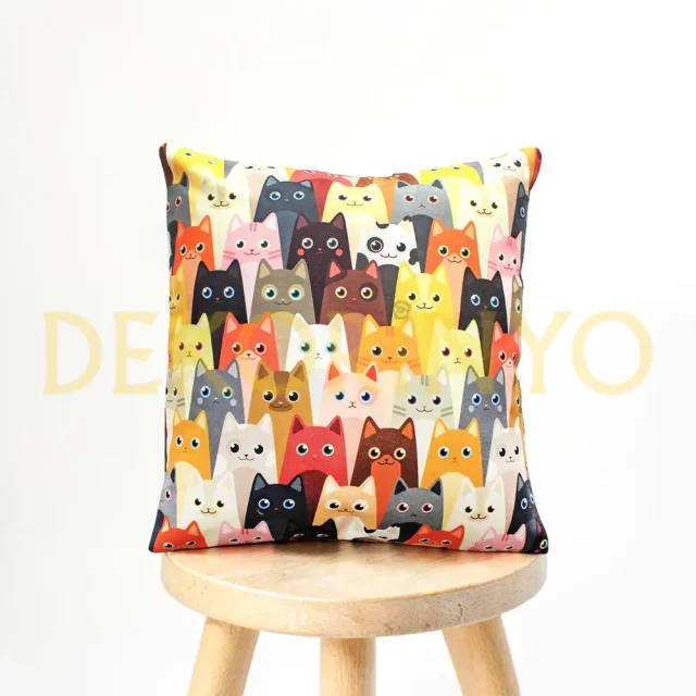 Pastel Kediler Kırlent