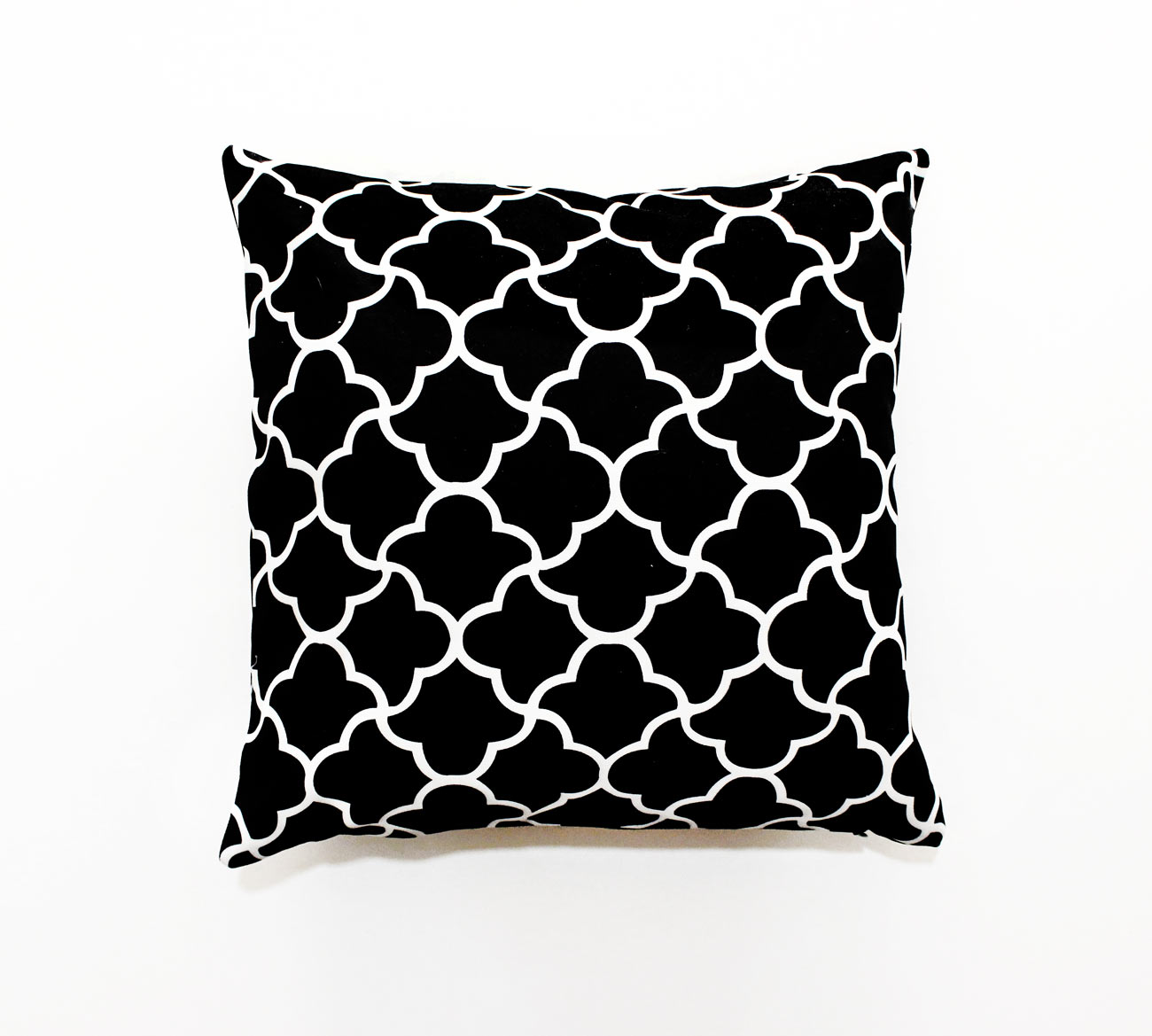 Siyah Zeminli Moroccan Kırlent