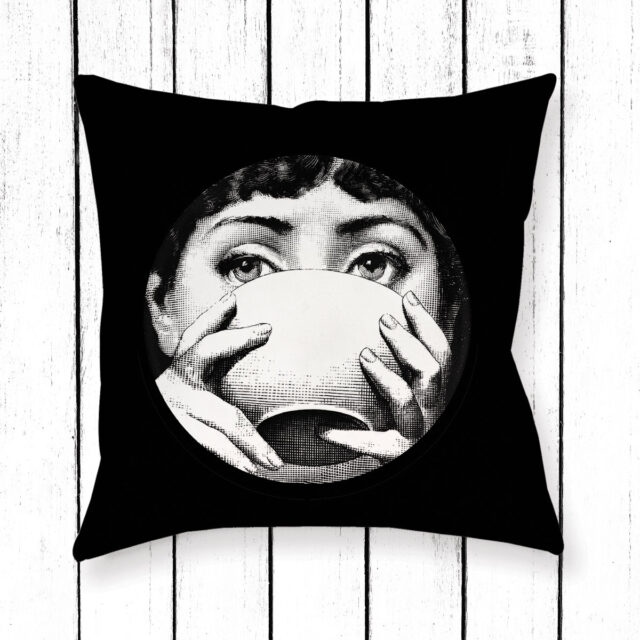 Siyah Kahvekolik Fornasetti Yastık