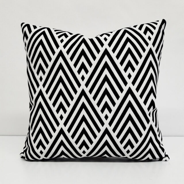 Geometrik Dağlar Kırlent