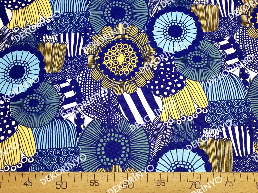 Lacivert Afrika Çiçekleri Desenli Kumaş