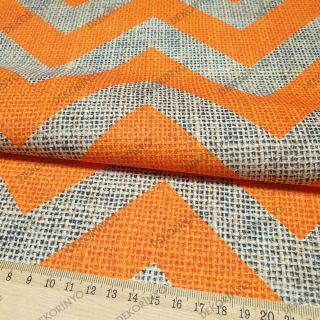 Çuval Zeminli Turuncu Zigzag Desenli Döşemelik Kumaş