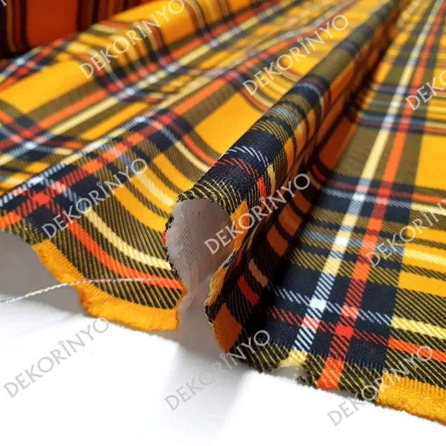 Açık Turuncu Ekose Desenli Döşemelik Kumaş