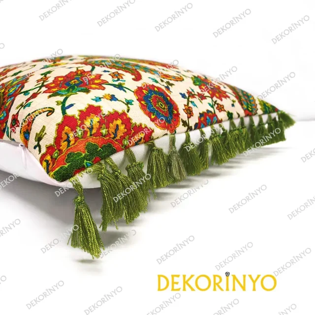 Çiçekli Etnik Desenli Kırlent