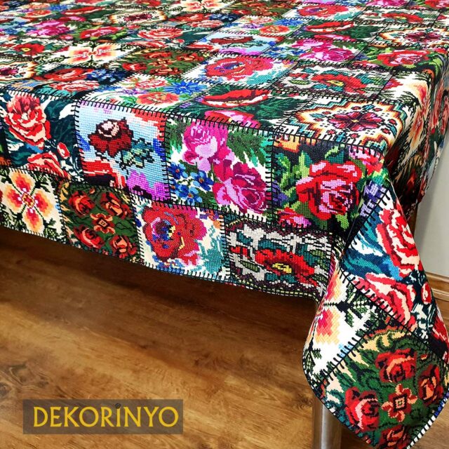 Kanaviçe Patchwork Desenli Masa Örtüsü