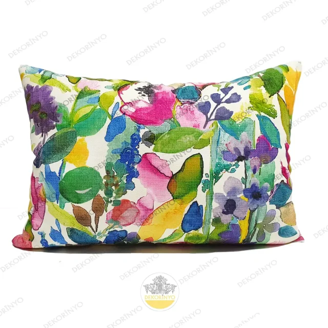 Sulu Boya Desenli Diikdörtgen Kırlent