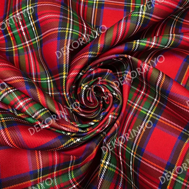 Kırmızı Yeşil Ekose Desenli Döşemelik Kumaş
