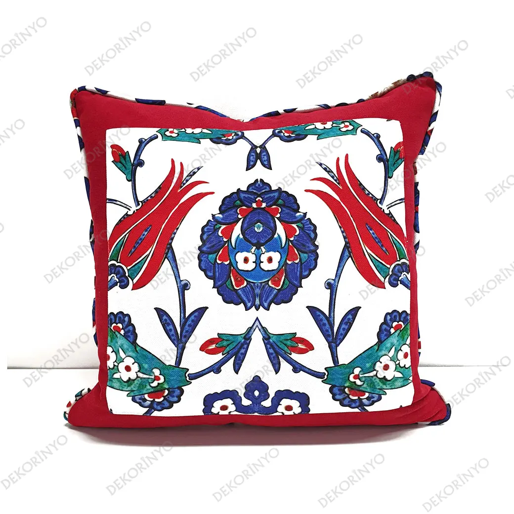 Lale Desenli Biyeli Dekoratif Kırlent