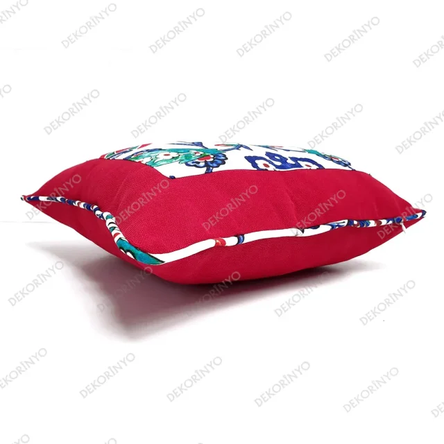 Lale Desenli Biyeli Dekoratif Kırlent