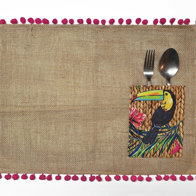 Ponponlu Jüt Tukan Amerikan Servis