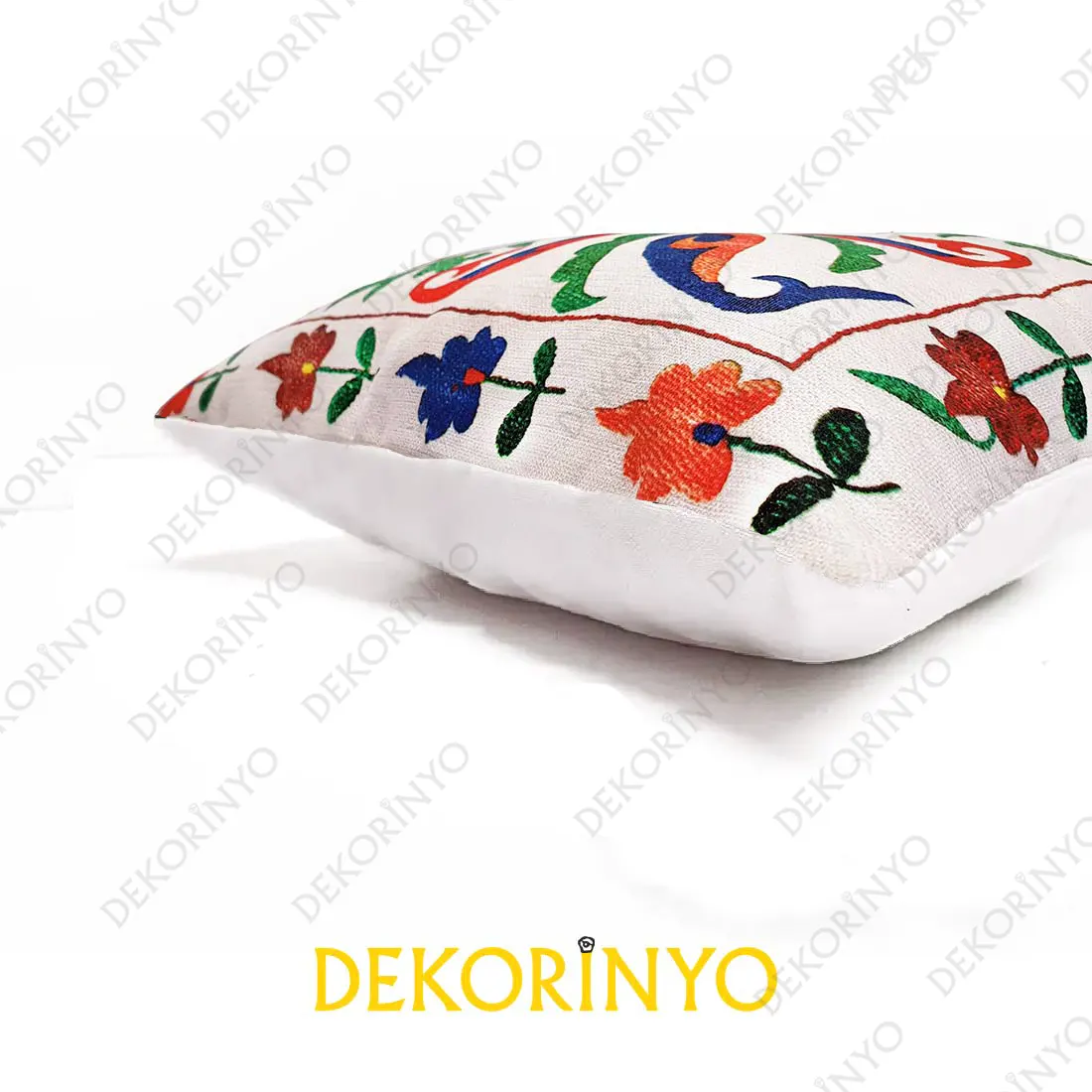 Çiçekli Özbek Desenli Yastık