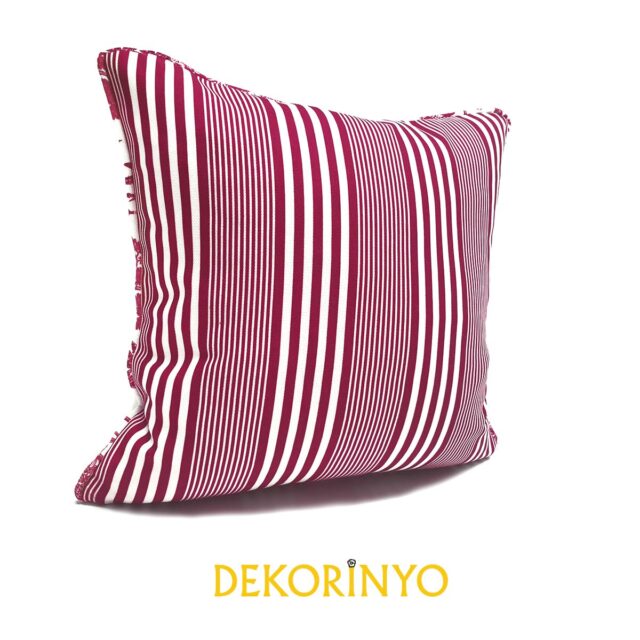 Bordo Çizgili Biyeli Yastık