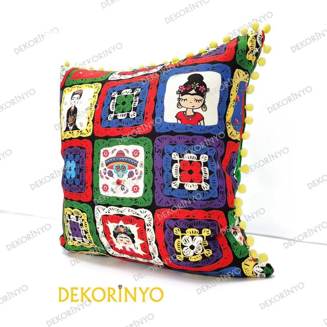 Örgü Efektli Frida Kahlo Desenli Kırlent