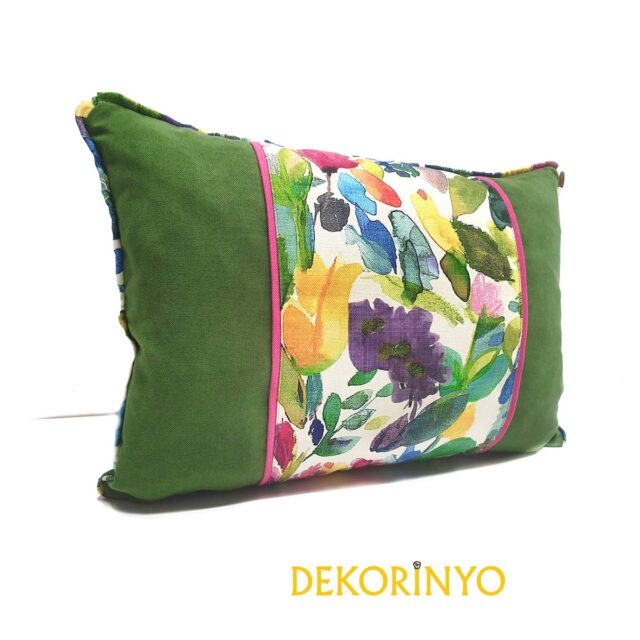 Sulu Boya Çiçek Desenli Biyeli Kırlent