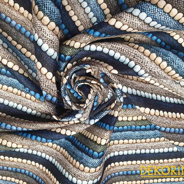 Ponponlu Kilim Desenli Döşemelik Kumaş