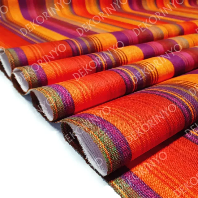 Renkli Vintage Çizgili Döşemelik Kumaş