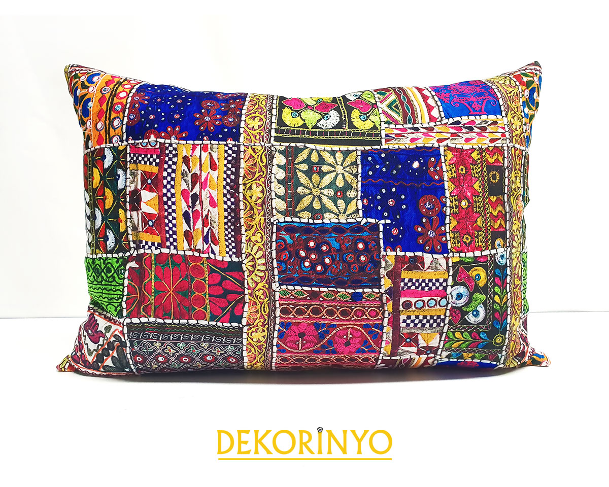 Isleme Gorunumlu Ozbek Desenli Dikdortgen Kirlent Dekorinyo Kumas