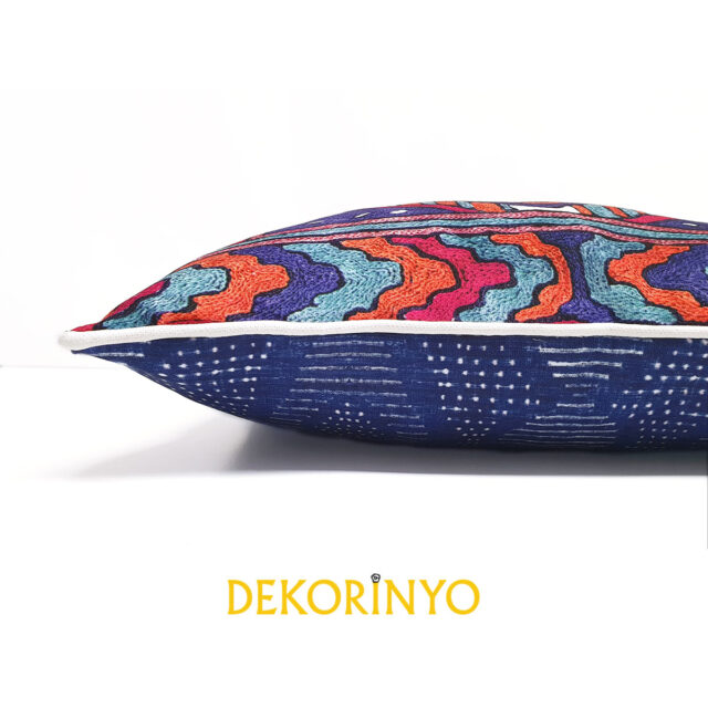 Etnik İşleme Batik Desenli Biyeli Kırlent