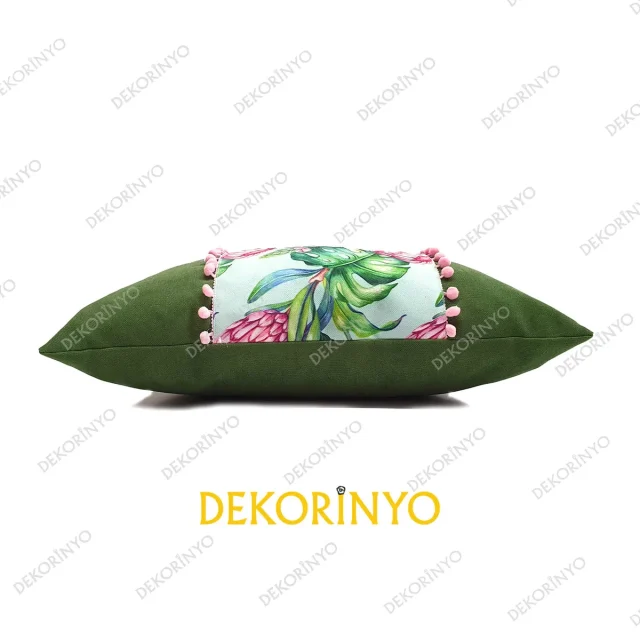 Güney Afrika Çiçeği Desenli Ponponlu Dikdörtgen Kırlent