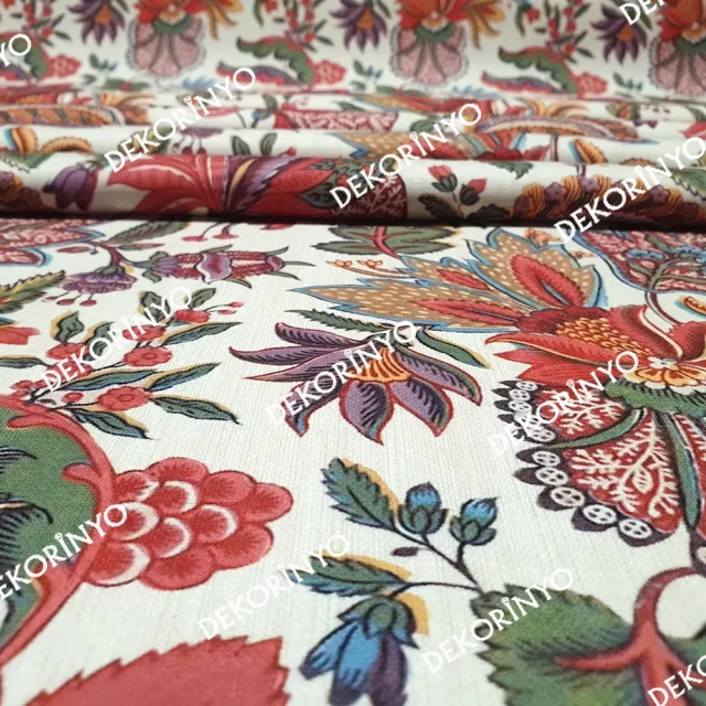 Retro Çiçek Motifli Döşemelik Kumaş