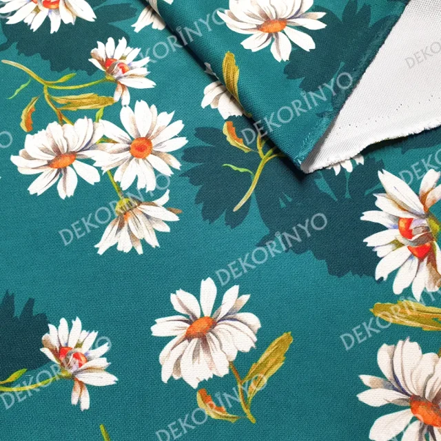Mayıs Papatyaları Desenli Döşemelik Kumaş
