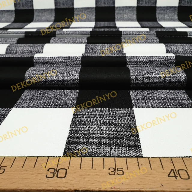 Büyük Siyah Beyaz Pötikare Desenli Kumaş