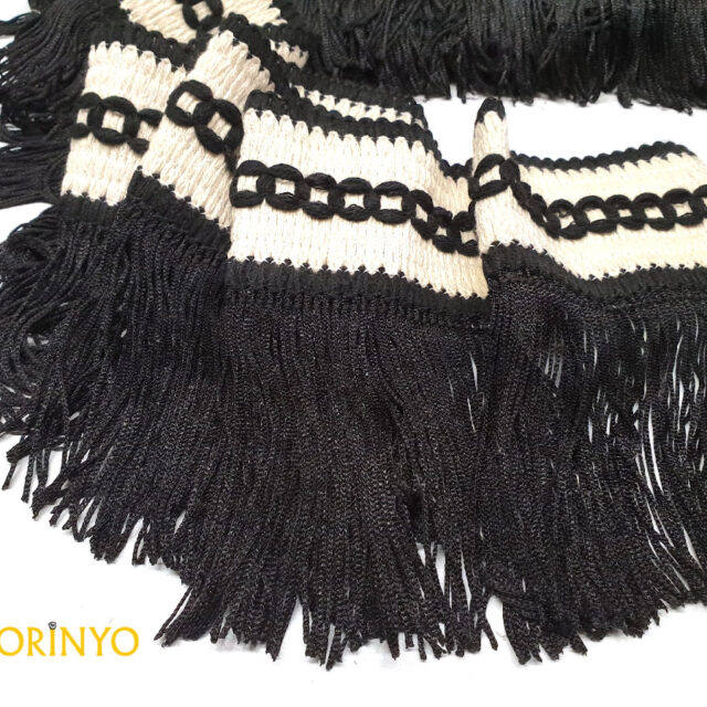 Siyah Krem Uzun Saçak Şerit