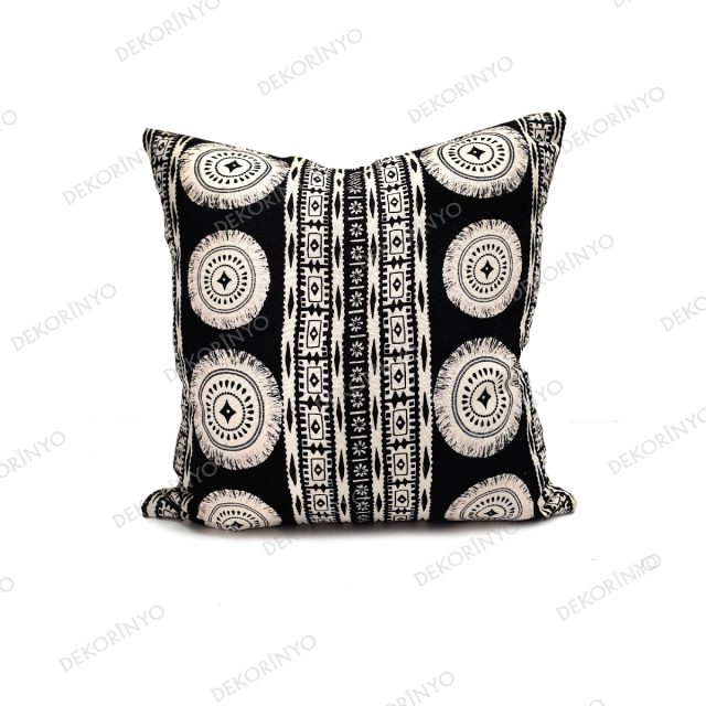 Püskül Görünümlü Bohem Kare Kırlent