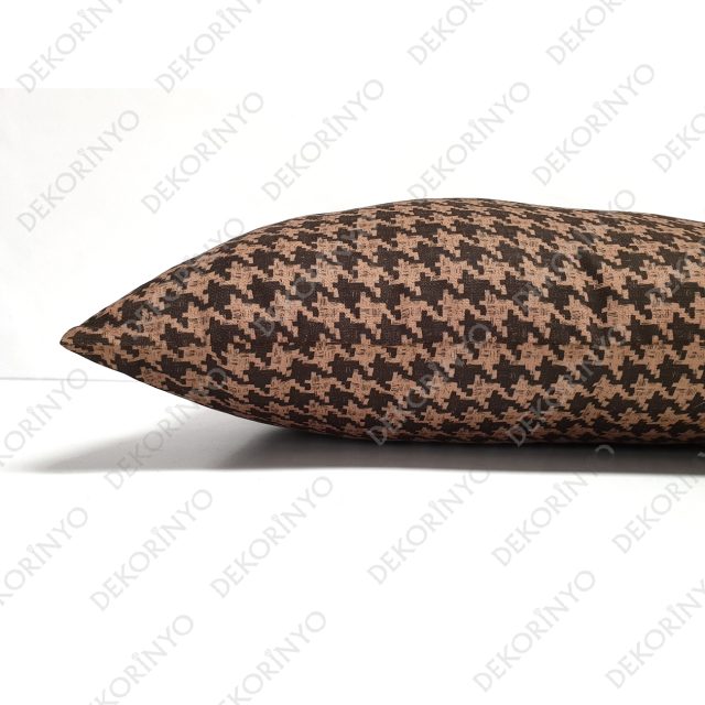 Kahverengi Kaz Ayağı Desenli Dikdörtgen Kırlent