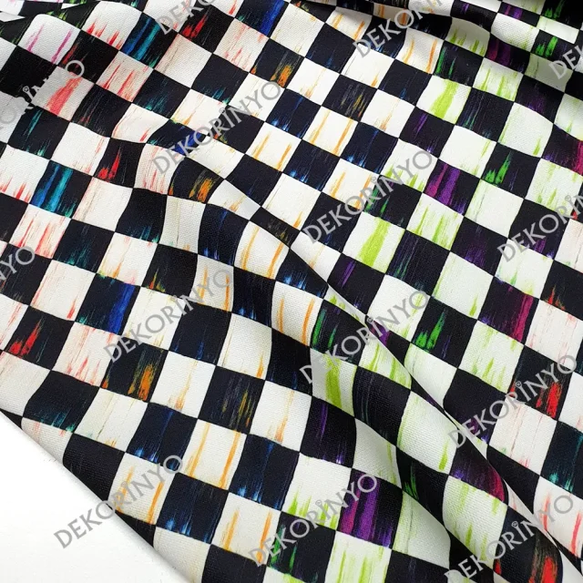 Yağlı Boya Efektli Dama Desenli Kumaş