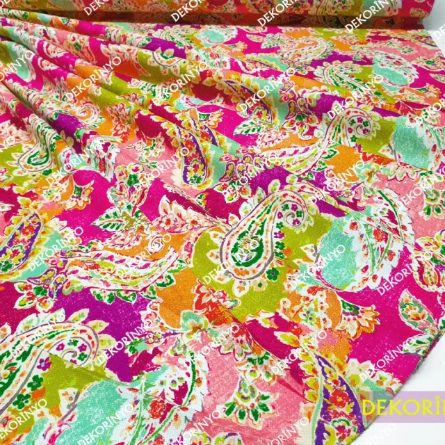 Renkli Şal Desenli Döşemelik Kumaş