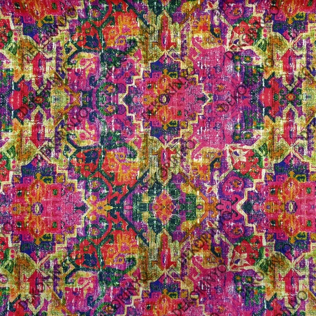 Eskitme Efektli Kilim Motifli Kumaş