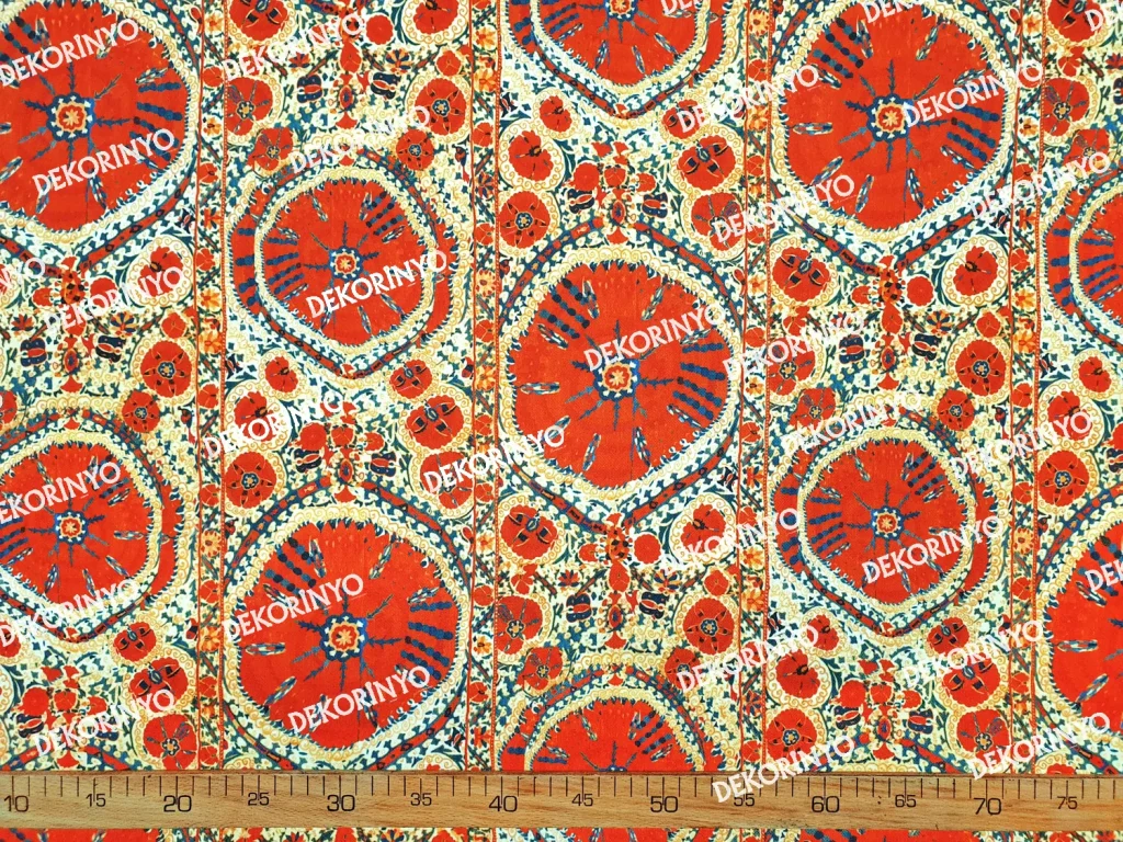 Özbek Madalyon Desenli Döşemelik Kumaş