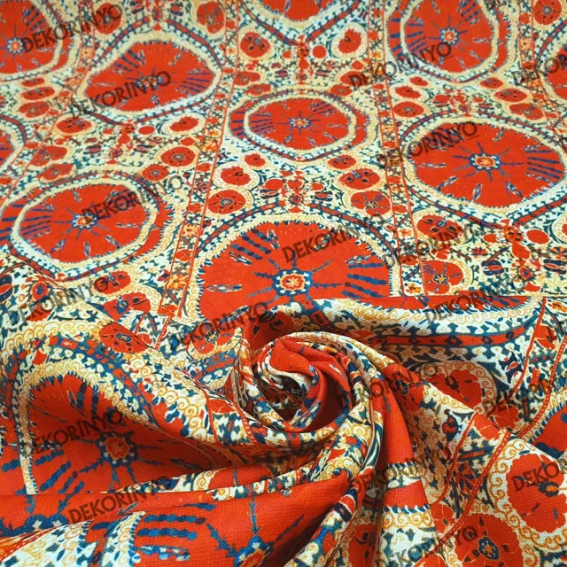 Özbek Madalyon Desenli Döşemelik Kumaş