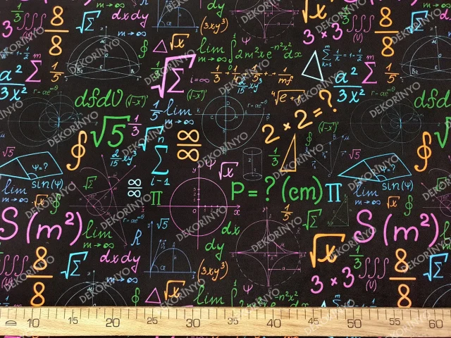 Matematik Sembol ve Formülleri Desenli Kumaş