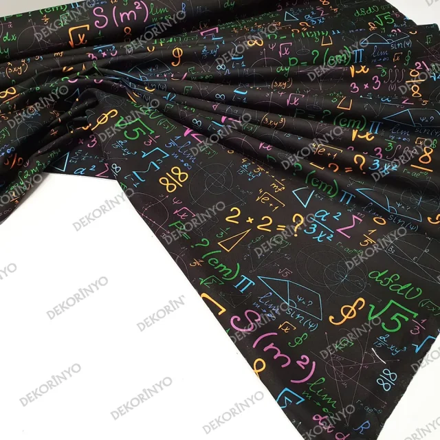 Matematik Sembol ve Formülleri Desenli Kumaş