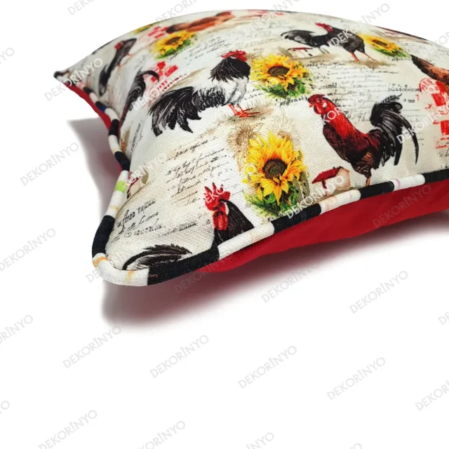 Tavuklar ve Horozlar Desenli Kırlent