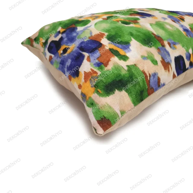 Sulu Boya Batik Çiçekler Dikdörtgen Kırlent