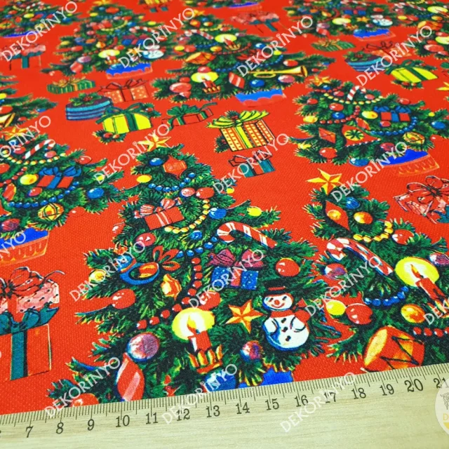 Süslü Çam Ağaçları Desenli Kumaş