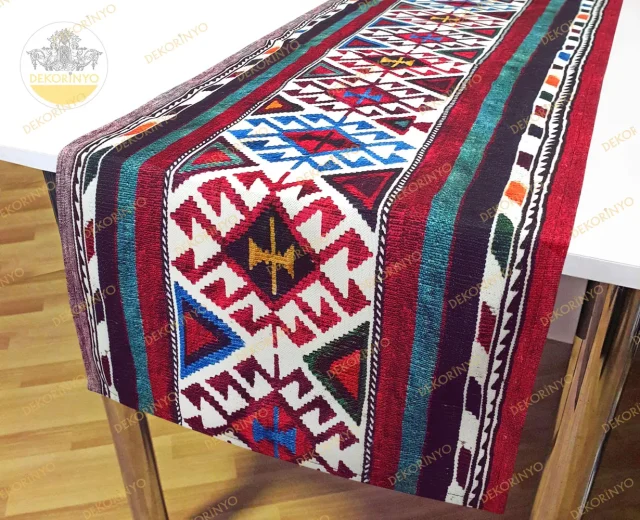 Dokuma Efektli Kilim Motifli Runner