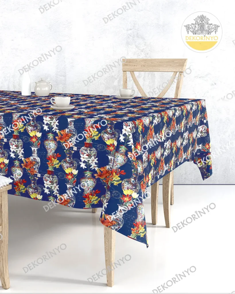 Antika Vazolar ve Çiçekler Desenli Masa Örtüsü