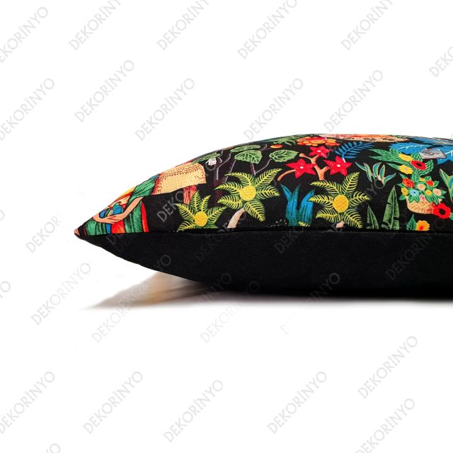 Siyah Frida Bahçesi Temalı Kırlent