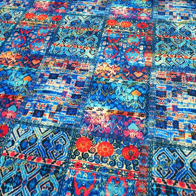 Mavi Kilim Motifli Döşemelik Kumaş