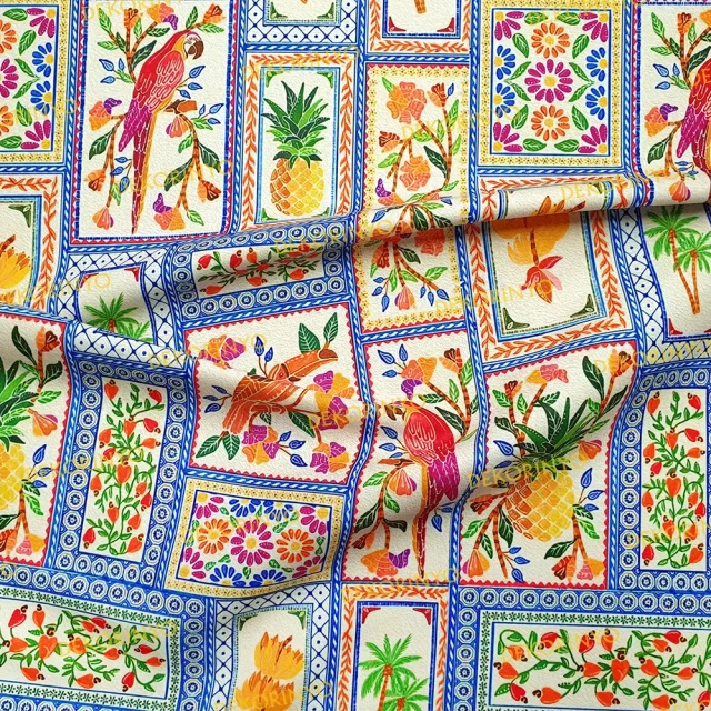 Fas Motifleri ve Tropik Kuşlar Temalı Kumaş