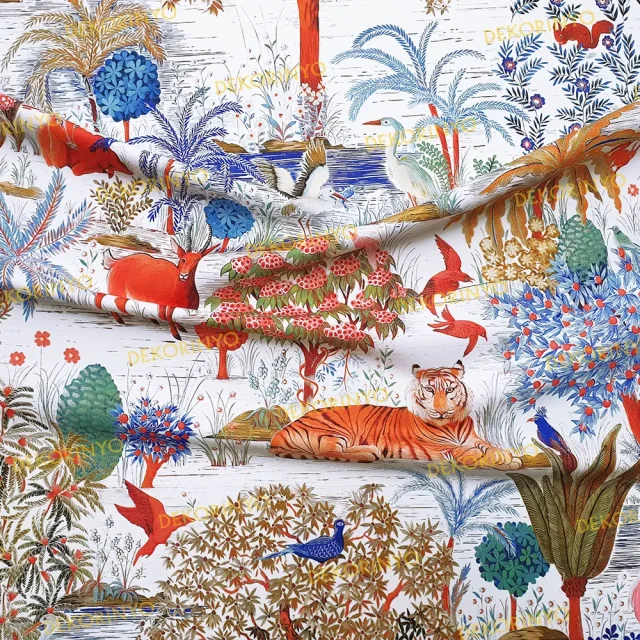 Kaplan Motifli Asya Orman Yaşamı Temalı Kumaş