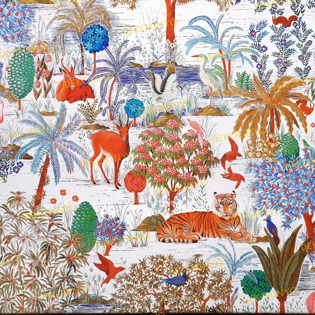 Kaplan Motifli Asya Orman Yaşamı Temalı Kumaş