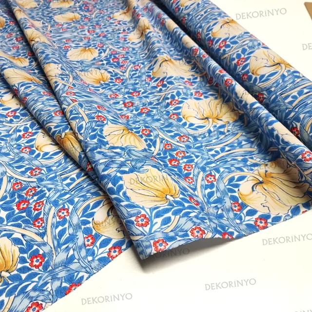 William Morris Farekulağı Çiçeği Motifli Kumaş